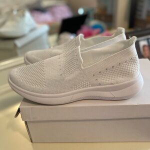 Danskin fashion sneakers